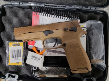 SIG Sauer P320 M17 9mm Luger