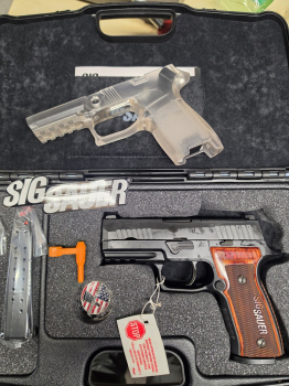 SIG SAUER P320 AXG Classic 9mm Luger Set mit extra Grip